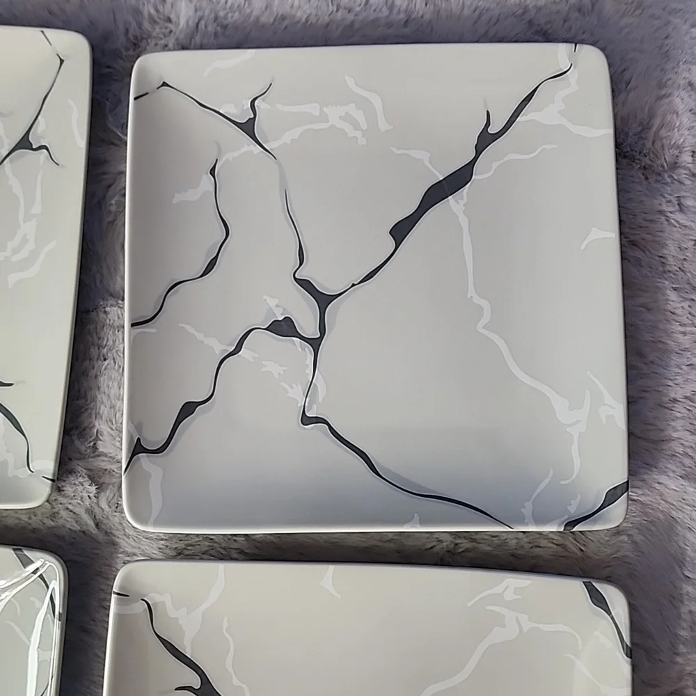 NIB Short Stories Gray Marble‎ Pattern Set of 4 Square Plates